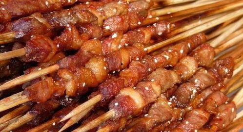 爆料烤面筋的新闻稿,火爆背后的食品安全与卫生问题  第3张 爆料烤面筋的新闻稿,火爆背后的食品安全与卫生问题  第3张